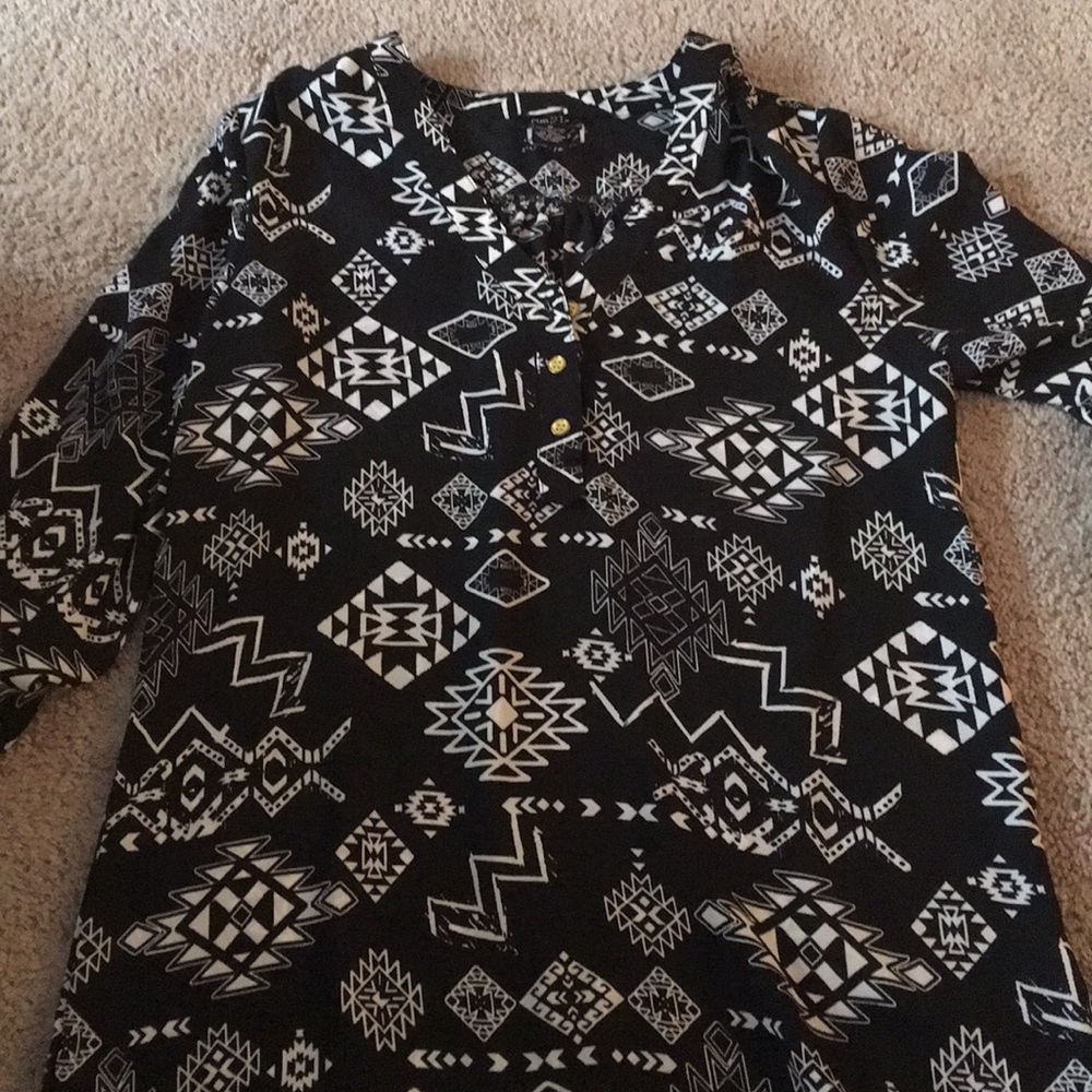 Never worn rue21 tribal blouse